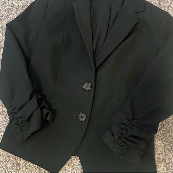 {Express} Women's Black Blazer - Picture 2 of 9